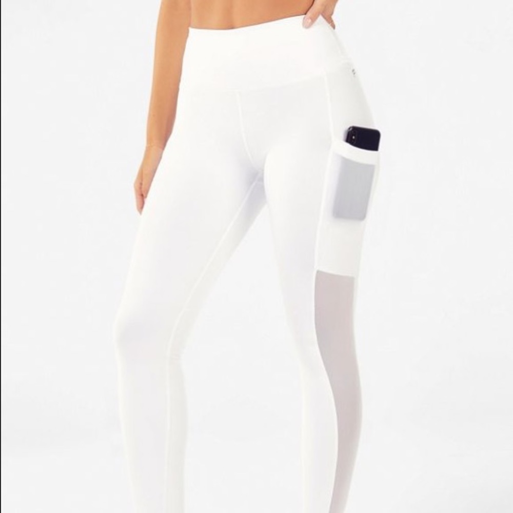 FABLETICS MILA HIGHWAISTED POCKET LEGGINGS